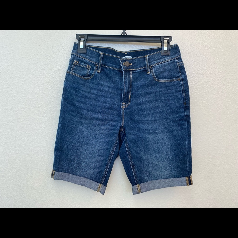 Old navy NWOT blue denim Bermuda shorts